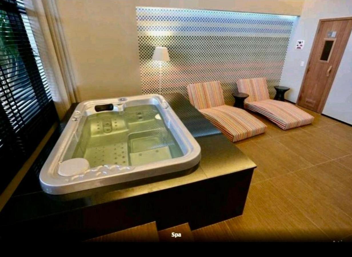 Apt Hotel Astron Mundial 萨尔瓦多 外观 照片